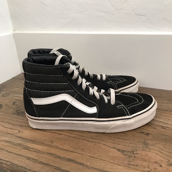 Vans Women’s Classic High Tops size 8 in black - Picture 2 of 6